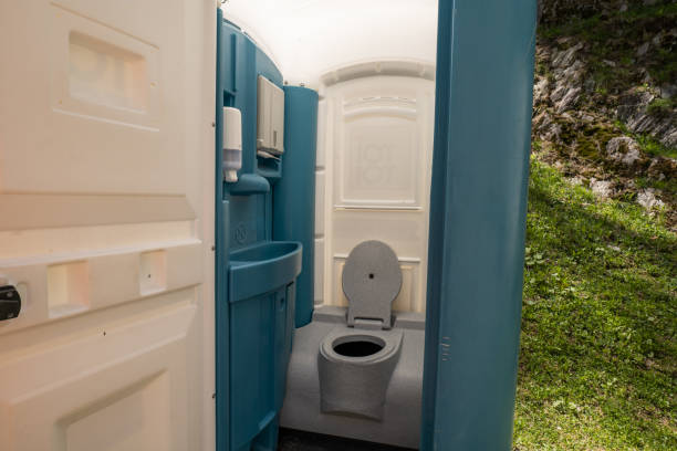 Best Porta potty delivery and setup  in Kihei, HI